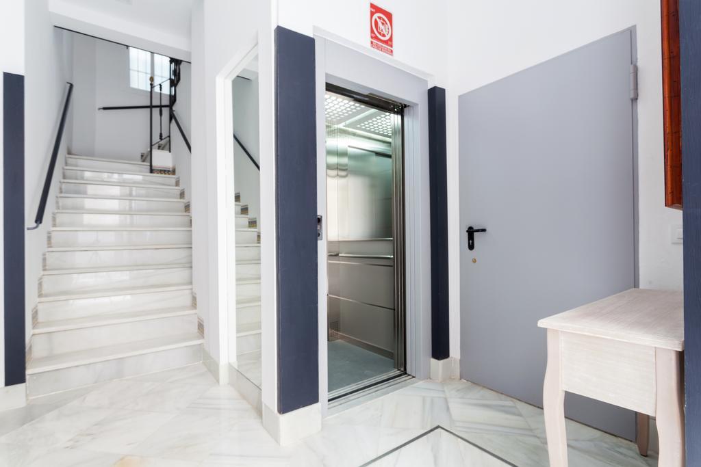 Hostly Acetres 1A Loft In City Center, Comunal Terrace, Fibre,Parking Optional Seville Ngoại thất bức ảnh