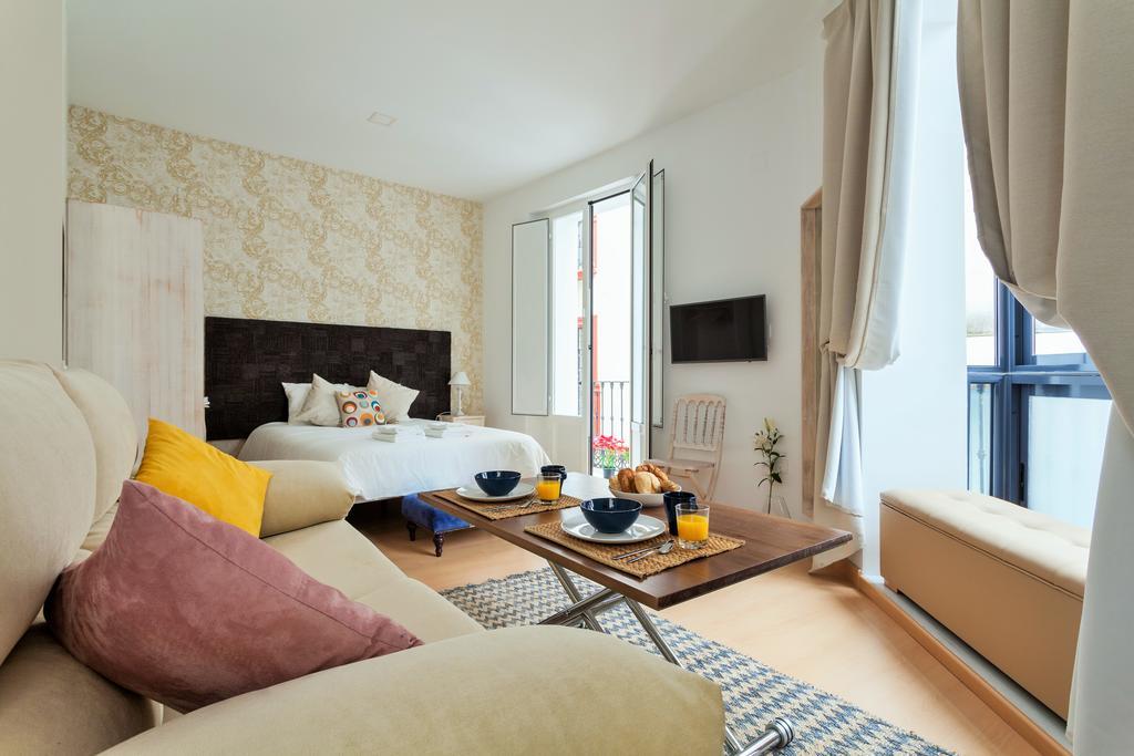 Hostly Acetres 1A Loft In City Center, Comunal Terrace, Fibre,Parking Optional Seville Ngoại thất bức ảnh