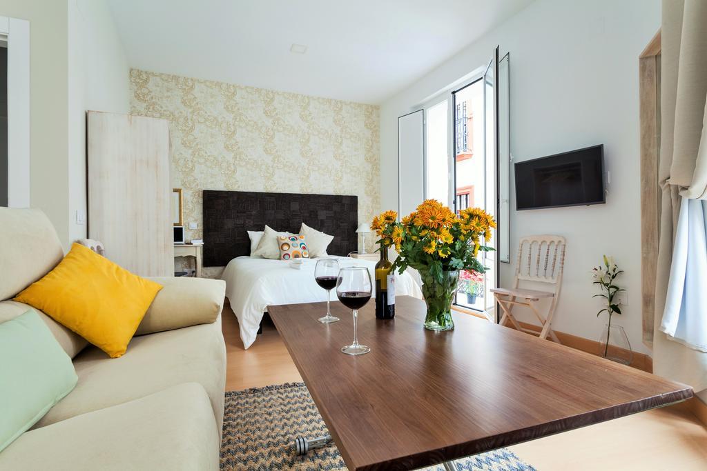 Hostly Acetres 1A Loft In City Center, Comunal Terrace, Fibre,Parking Optional Seville Ngoại thất bức ảnh