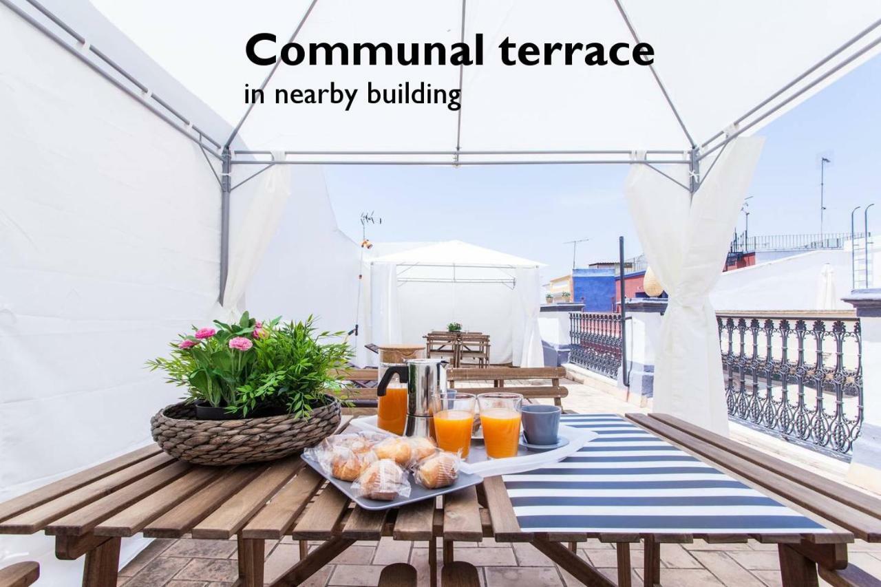 Hostly Acetres 1A Loft In City Center, Comunal Terrace, Fibre,Parking Optional Seville Ngoại thất bức ảnh